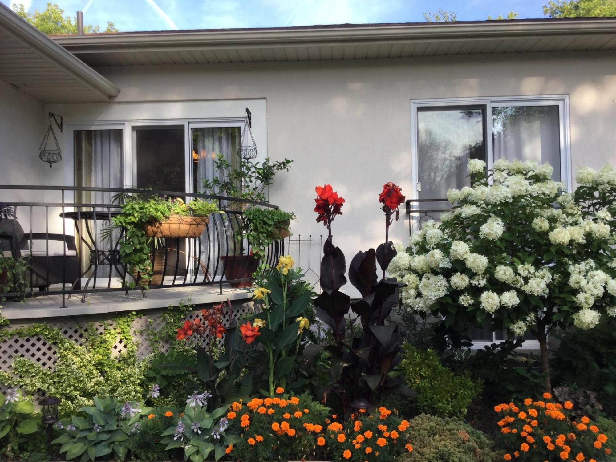 나이아가라온더레이크 Via Veneto - Old Town B&B 외부 사진